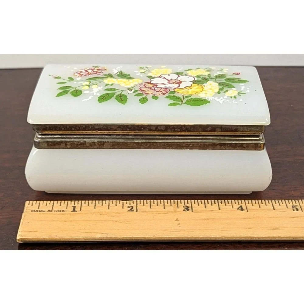 Vintage White Floral Trinket Jewelry Box Hinged Metal Trim Hong Kong 5in